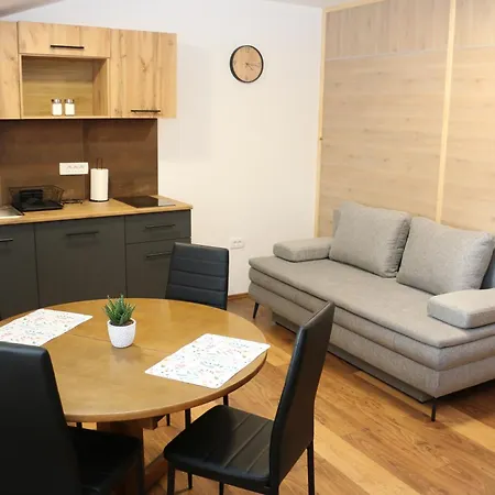 Apartment Apartmaji Lukovi Obrov