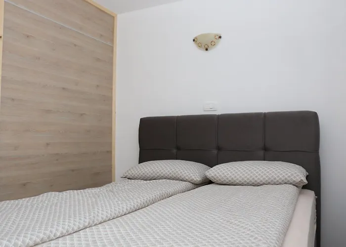Apartmaji Lukovi *
